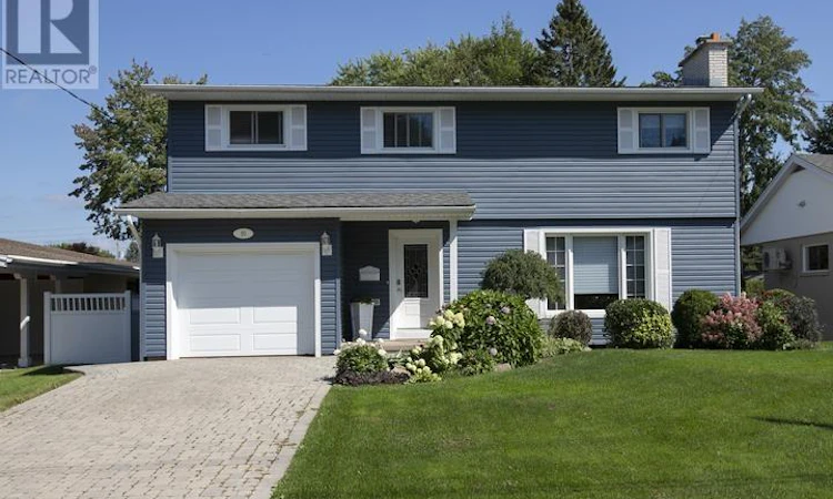 90 Florwin Drive