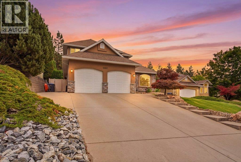 2097 Lillooet Crescent, Kelowna, BC, V1V 1Y2