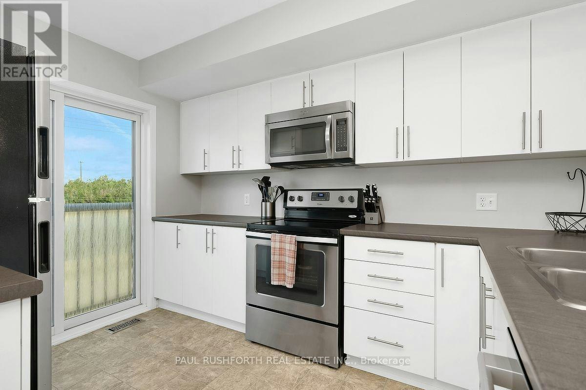 243 Eric Czapnik Way, Ottawa, ON, K1E 0B4 - 12