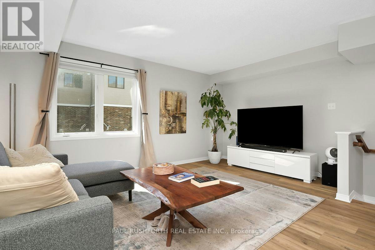 243 Eric Czapnik Way, Ottawa, ON, K1E 0B4 - 5