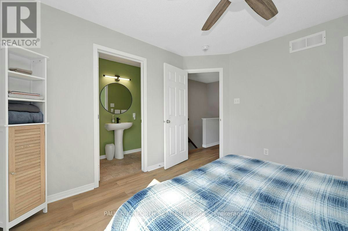 243 Eric Czapnik Way, Ottawa, ON, K1E 0B4 - 17