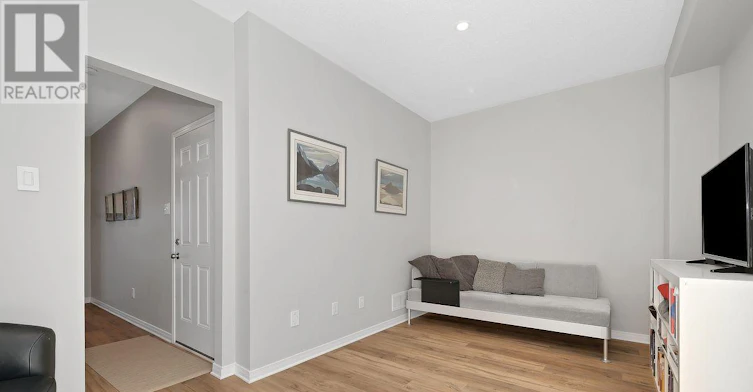 243 Eric Czapnik Way, Ottawa, ON, K1E 0B4 - 23