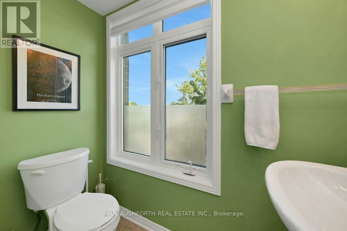 243 Eric Czapnik Way, Ottawa, ON, K1E 0B4 - 15