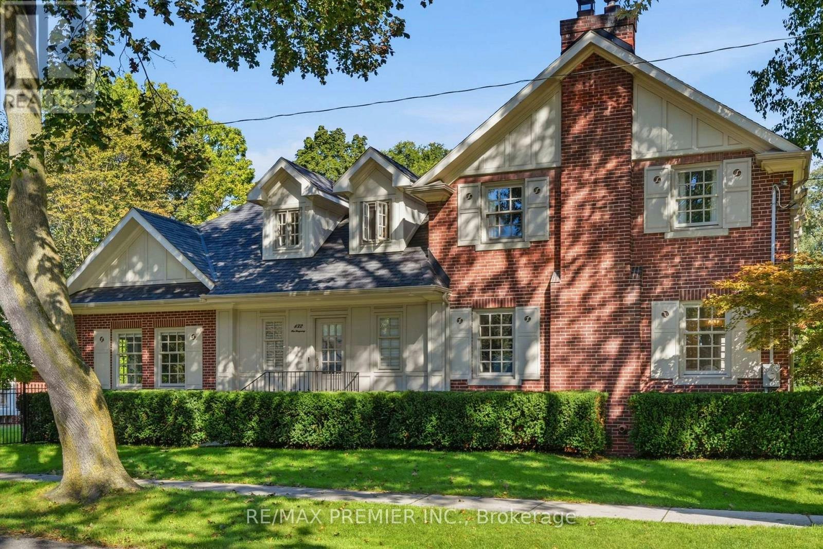 132 The Kingsway, Toronto, ON, M8X 2V3