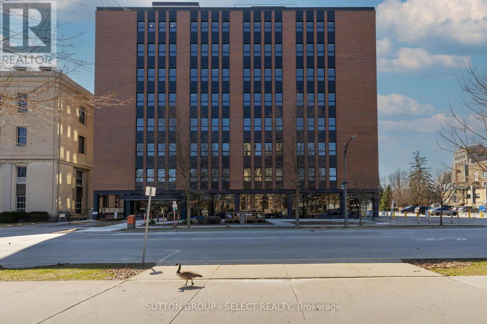 413-195 Dufferin Avenue, London, ON, N6K 1K7 1