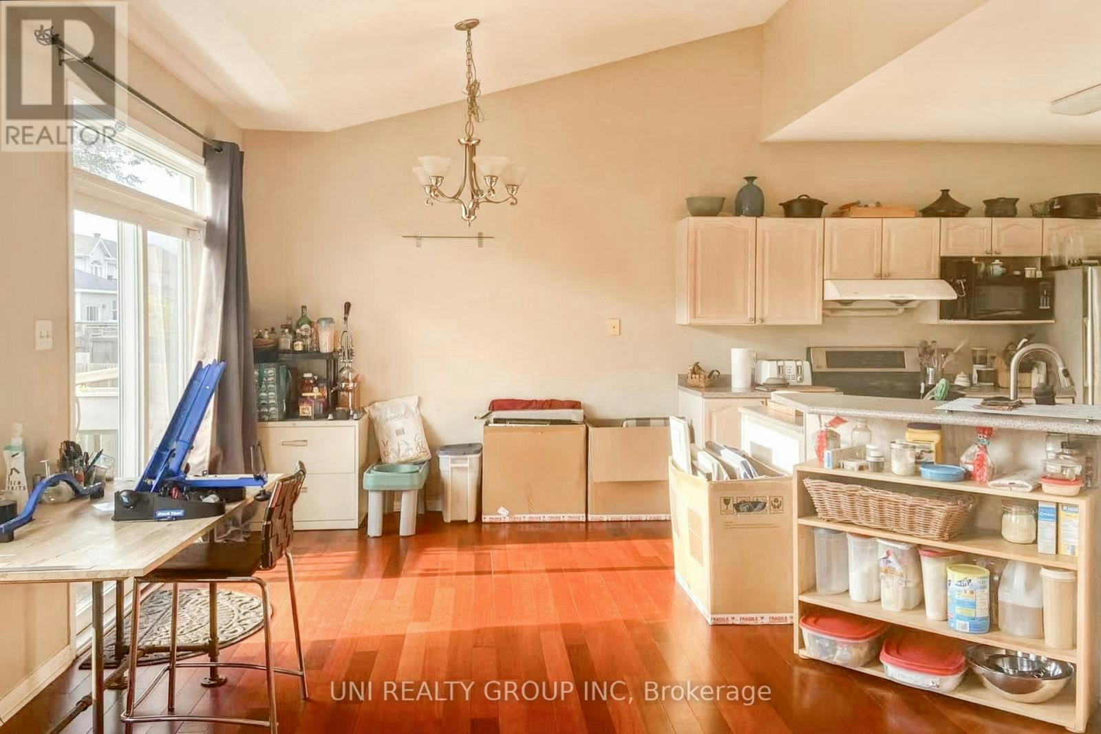 131 Lamplighters Drive, Ottawa, ON, K2J 0C1 - 7