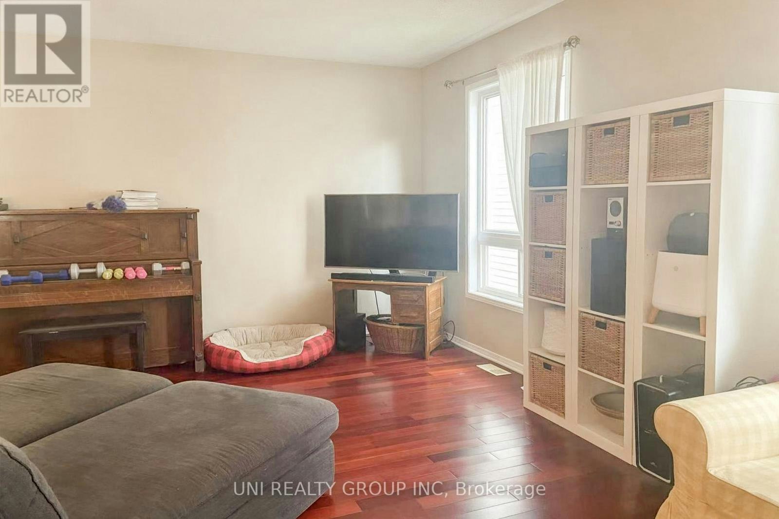 131 Lamplighters Drive, Ottawa, ON, K2J 0C1 - 5