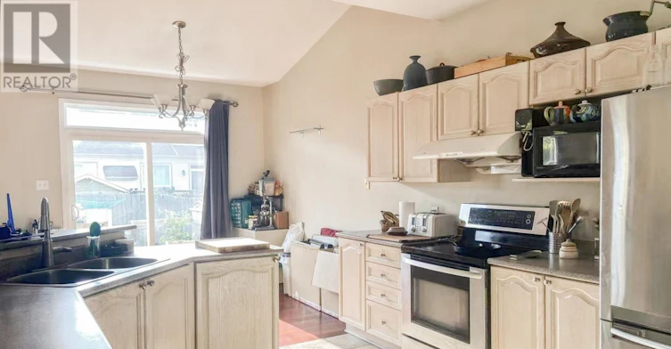 131 Lamplighters Drive, Ottawa, ON, K2J 0C1 - 9