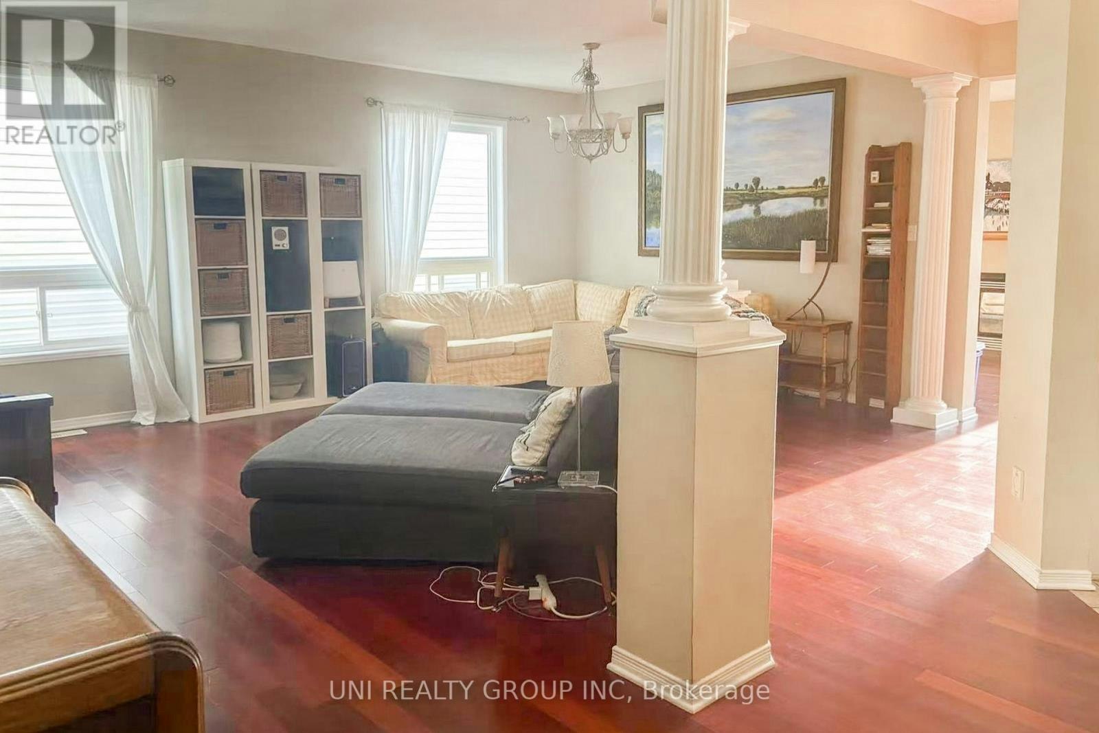 131 Lamplighters Drive, Ottawa, ON, K2J 0C1 - 4