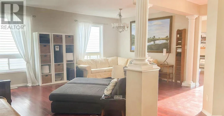 131 Lamplighters Drive, Ottawa, ON, K2J 0C1 - 4