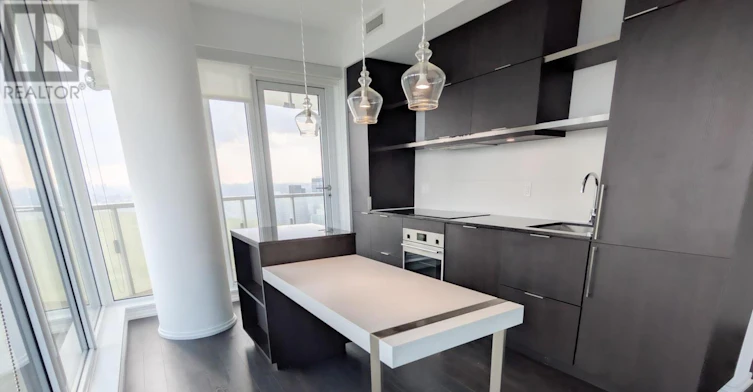 4309-197 Yonge Street, Toronto, ON, M5B 1M4 - 3