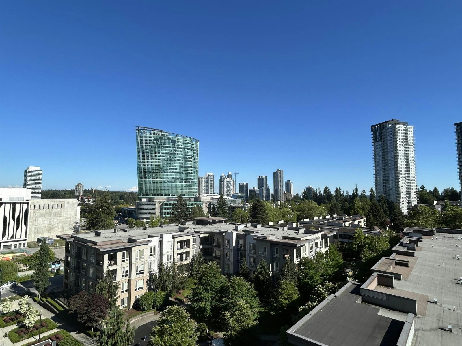 13325-102 A Street, Surrey, BC, V3T 0J5 2