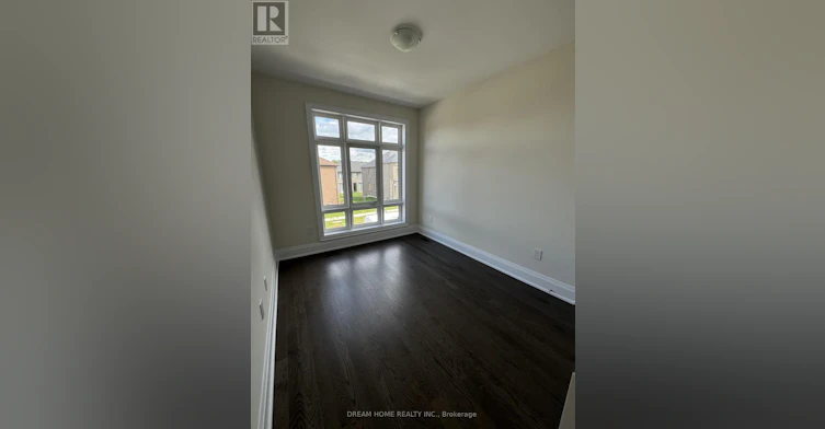 84 Tempel Street, Richmond Hill, ON, L4E 1K6 - 4