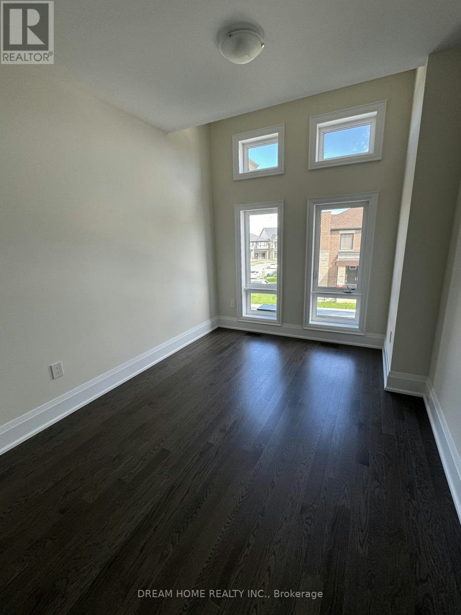 84 Tempel Street, Richmond Hill, ON, L4E 1K6 5