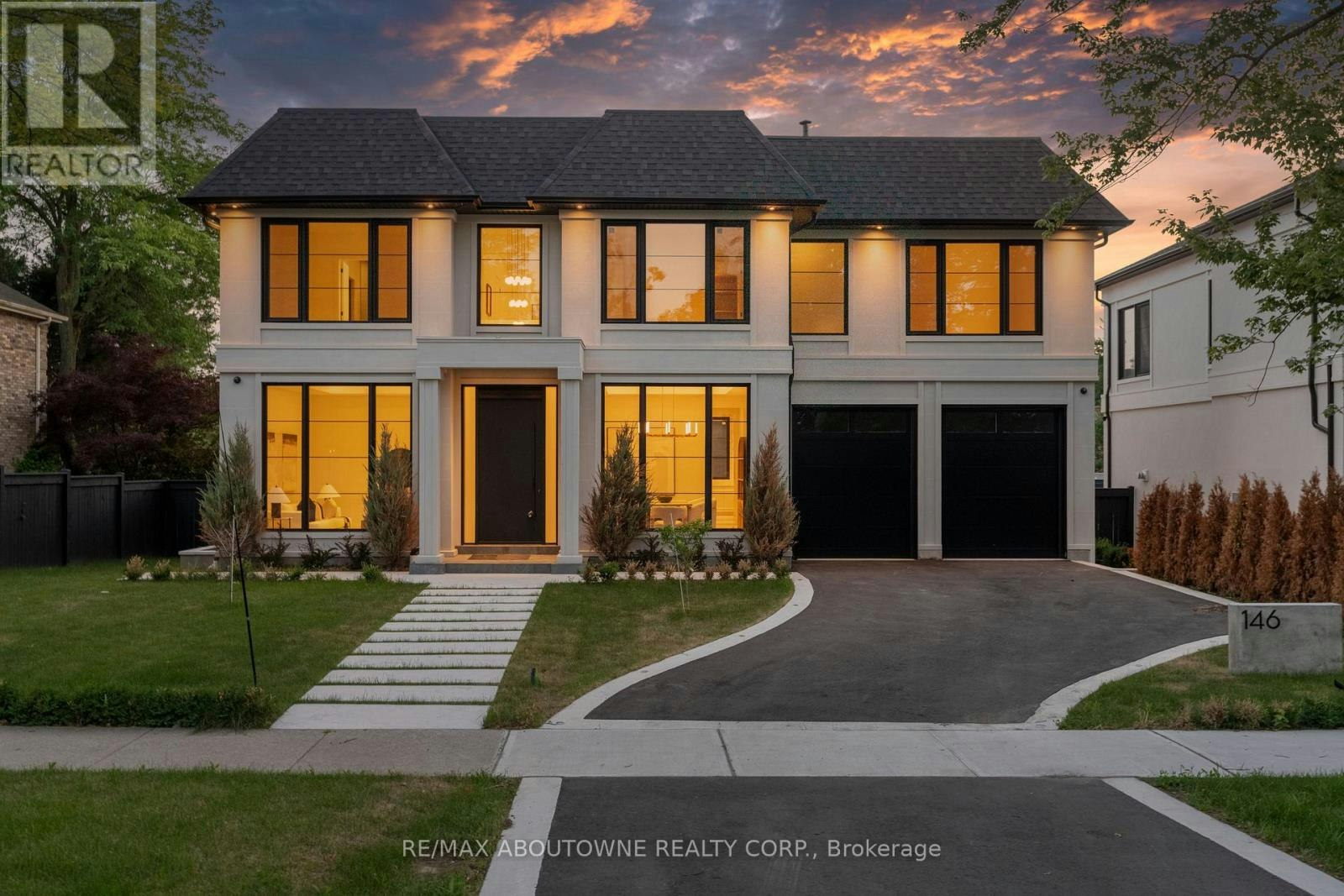 146 Third Line, Oakville, ON, L6L 3Z8