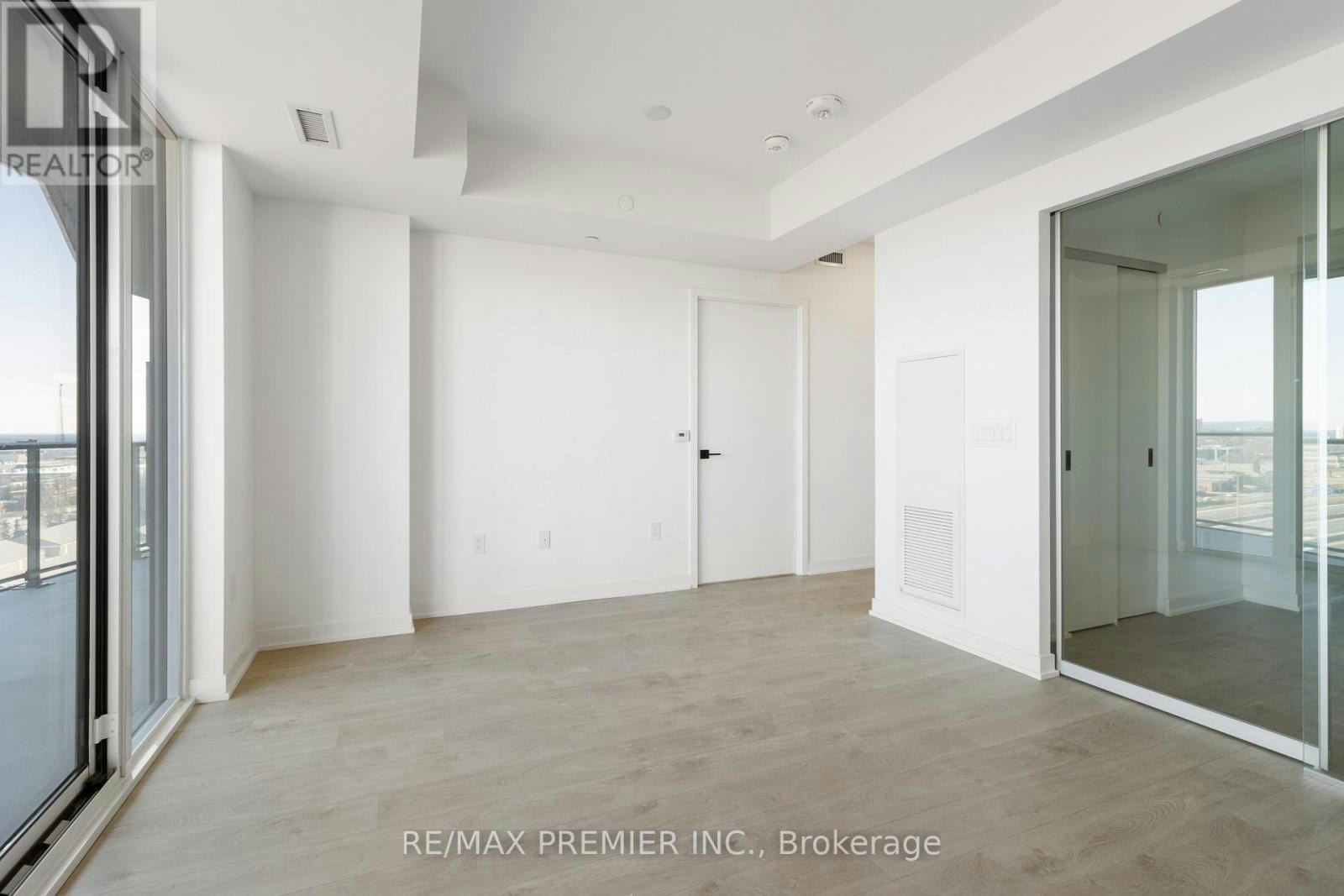 1007-36 Zorra Street, Toronto, ON, M8Z 0G5 - 19