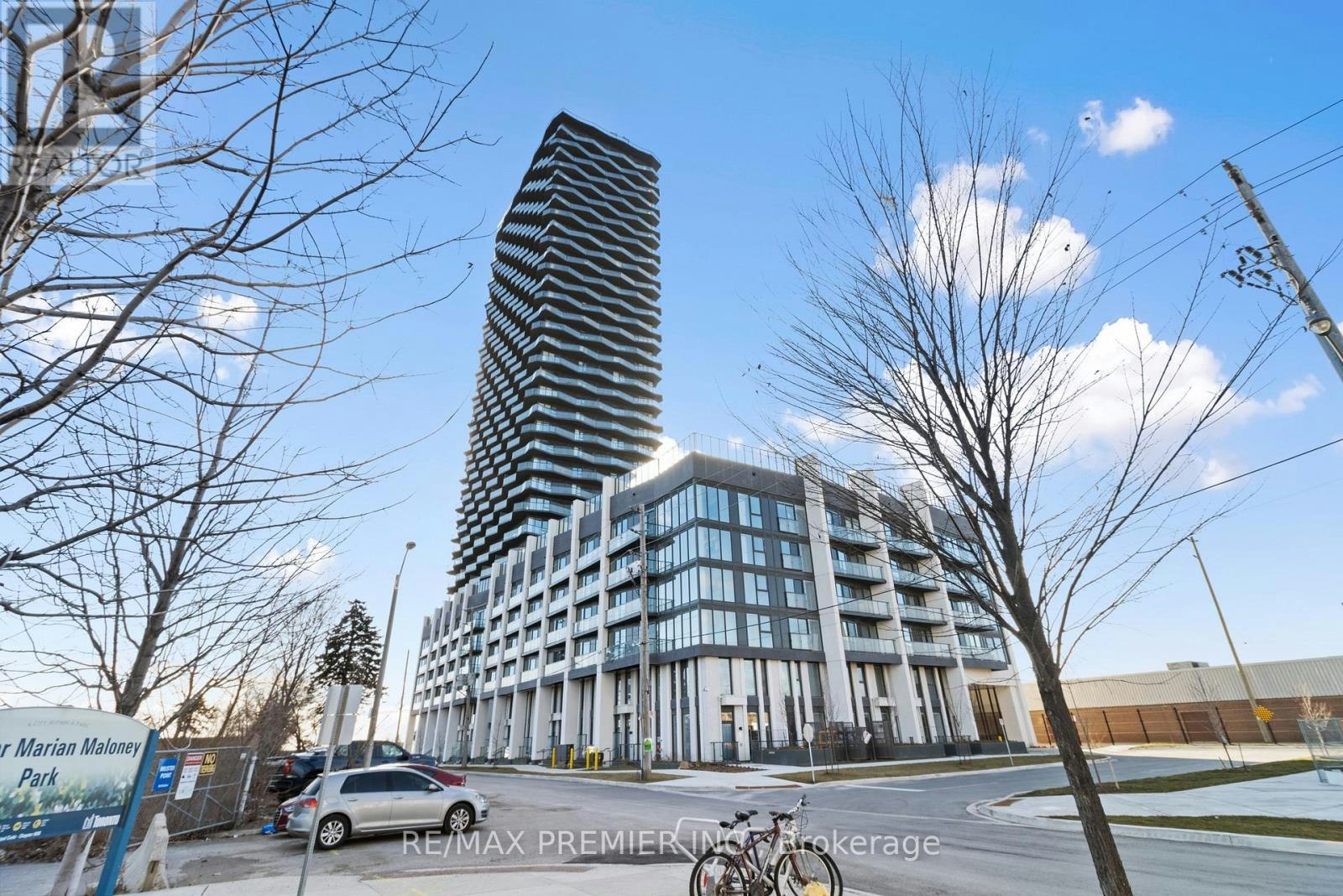 1007-36 Zorra Street, Toronto, ON, M8Z 0G5 - 3