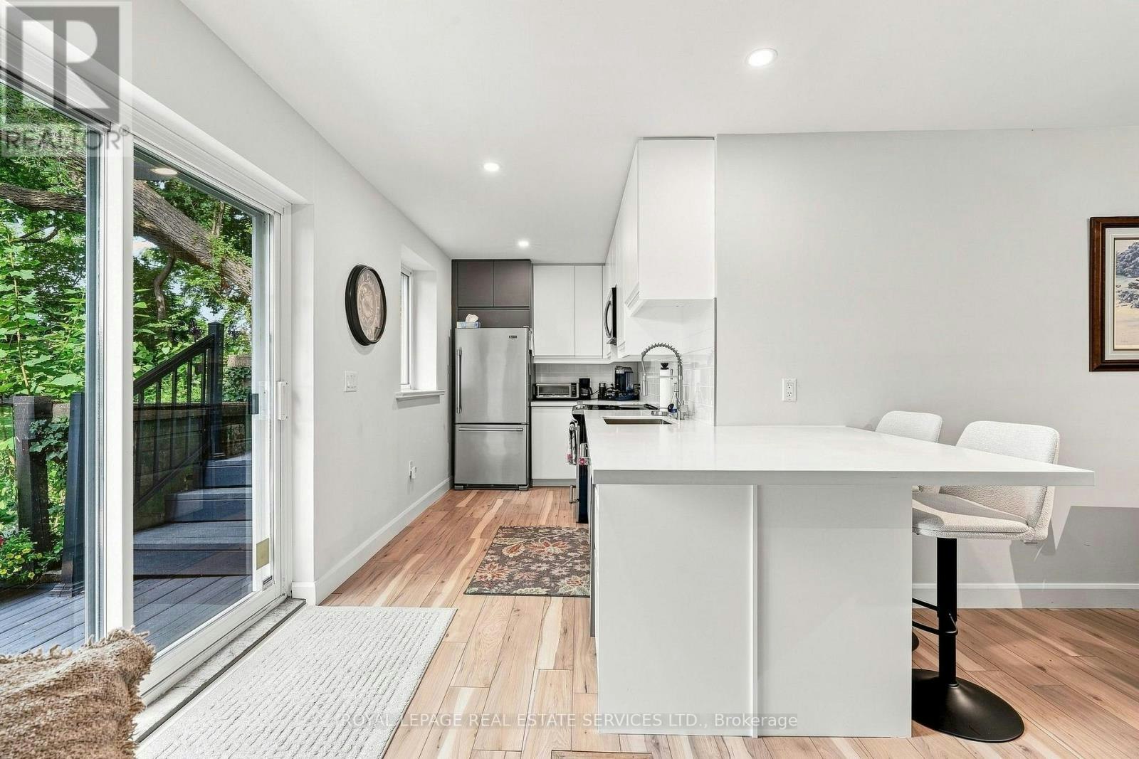 372 Trafalgar Road, Oakville, ON, L6J 3H5 - 44