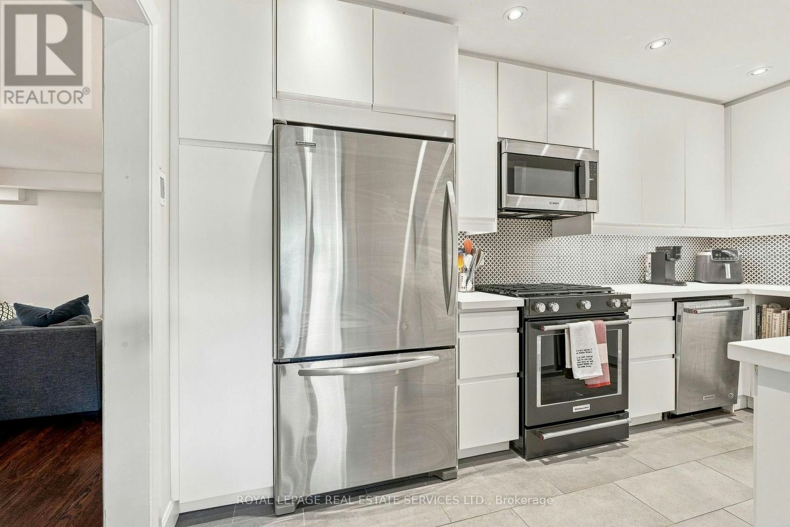 372 Trafalgar Road, Oakville, ON, L6J 3H5 - 17