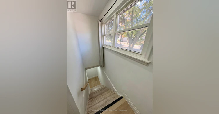 LOWER-292 Woodward Avenue, Milton, ON, L9T 1V2 - 4