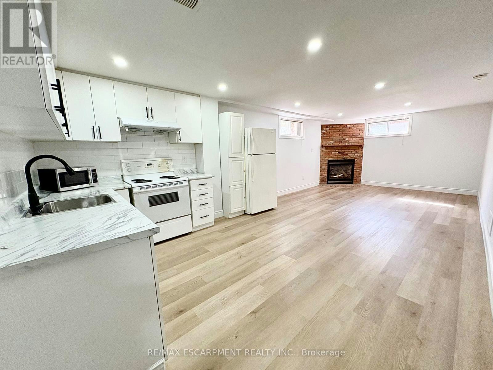 LOWER-292 Woodward Avenue, Milton, ON, L9T 1V2 - 6