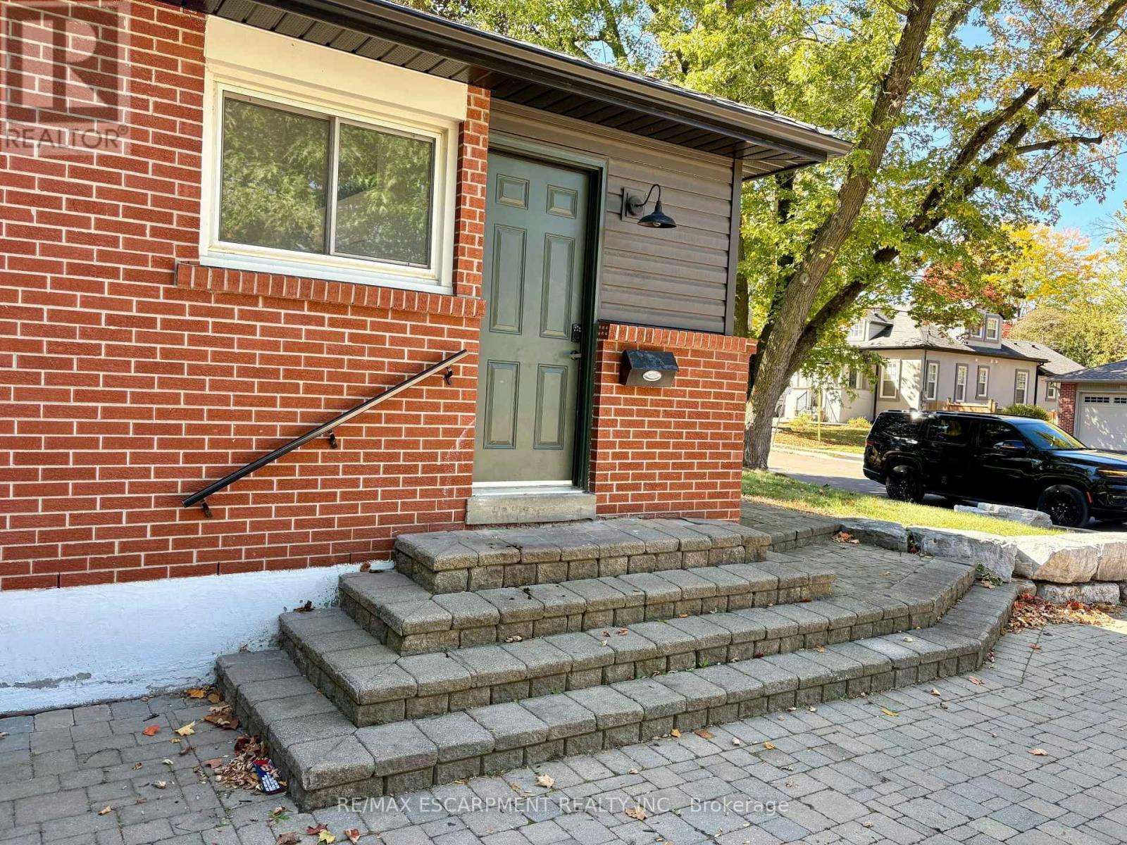 LOWER-292 Woodward Avenue, Milton, ON, L9T 1V2 - 3