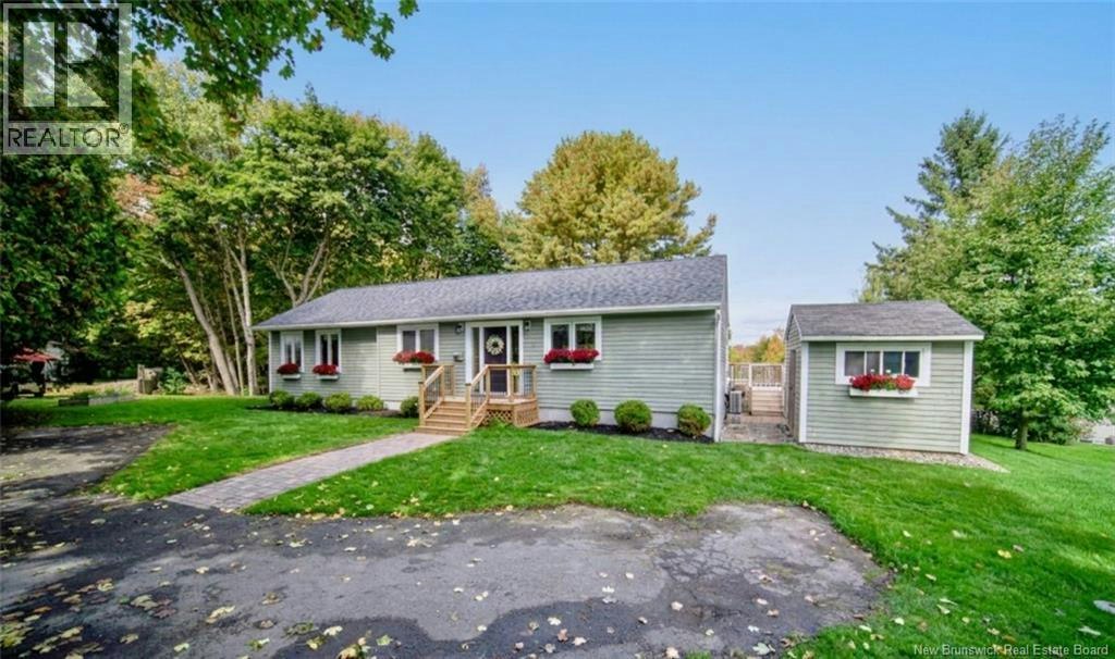 31 Riverview Drive, Fredericton, NB, E3B 5Y9