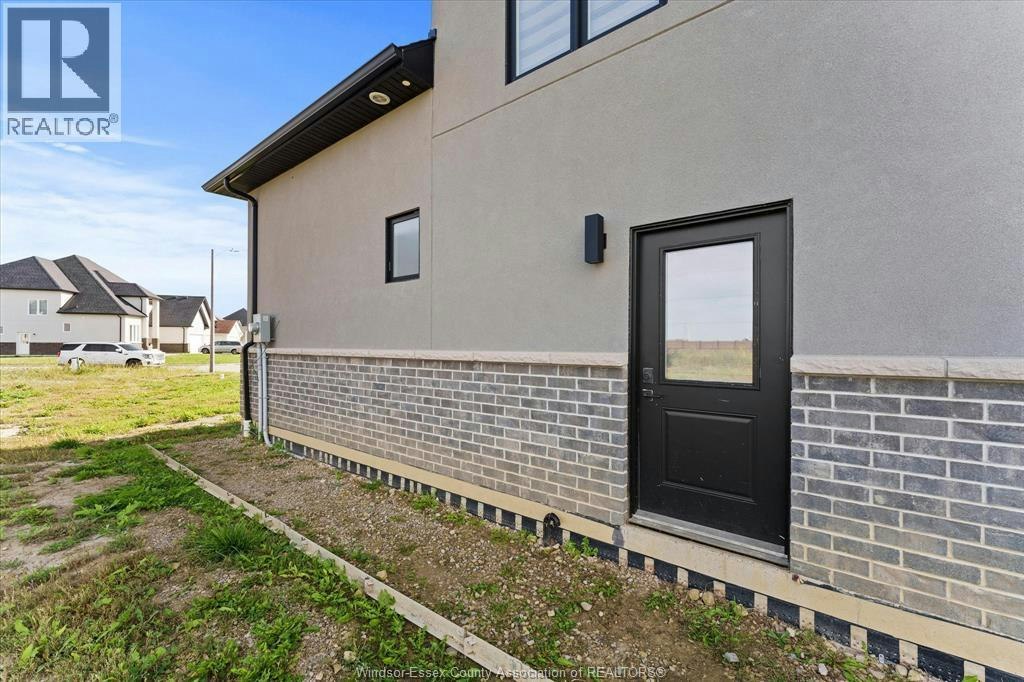 LOWER-4416 Belmont Avenue, Lakeshore, ON, N0P 1J0 - 2