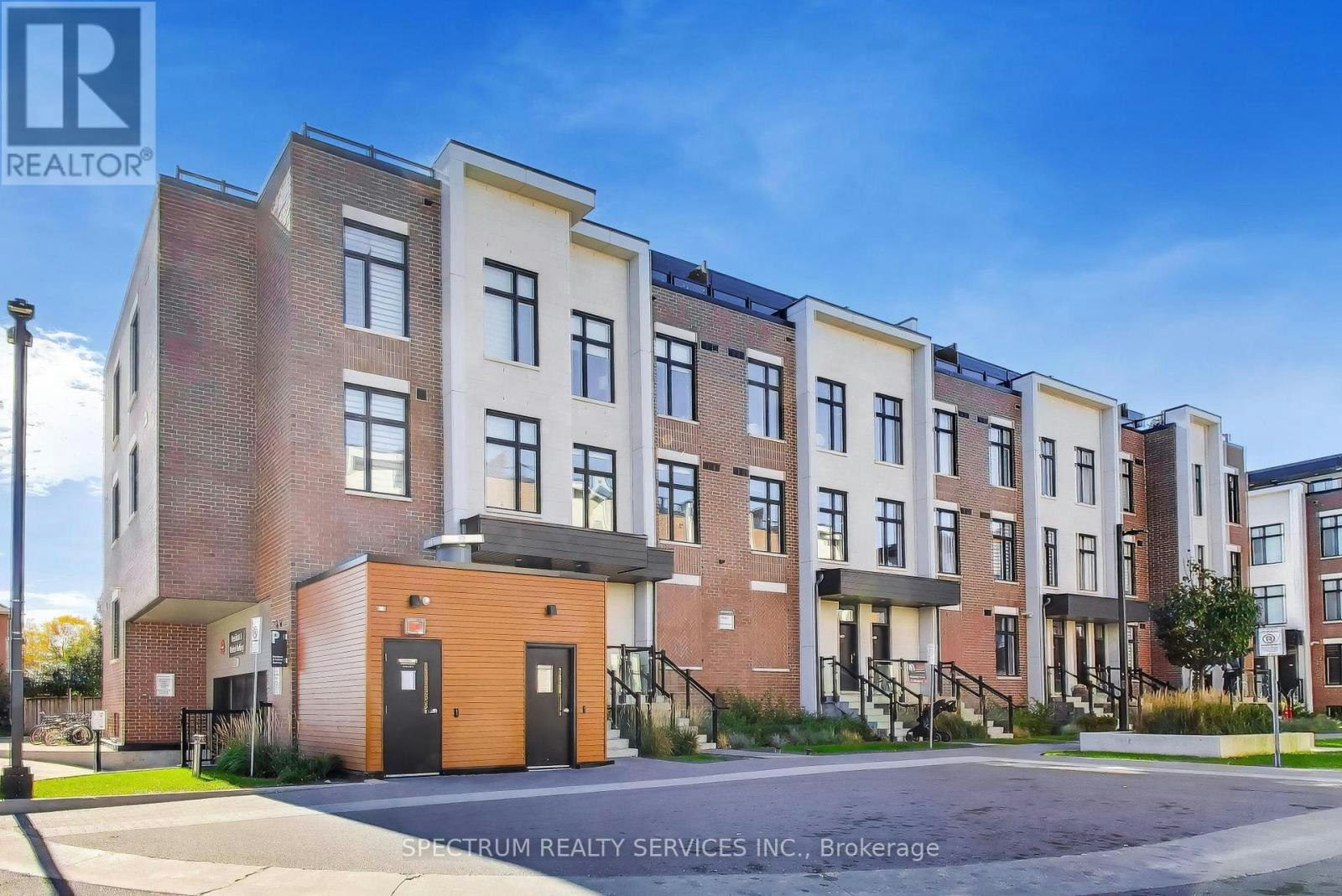224-9560 Islington Avenue, Vaughan, ON, L4H 5E8