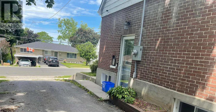 327 Victoria Avenue, Belleville, ON, K8N 2E2 - 8