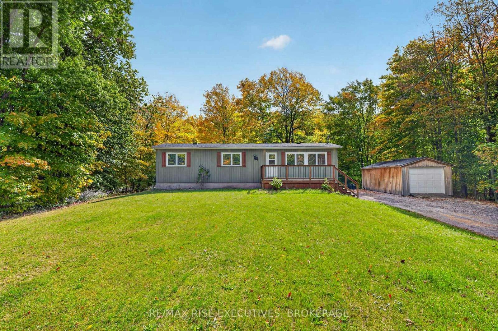 2363 Sands Road, South Frontenac, ON, K0H 1H0