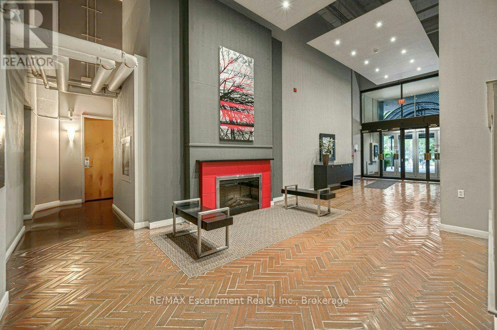 107-66 Bay Street S, Hamilton, ON, L8P 4Z6 - 4
