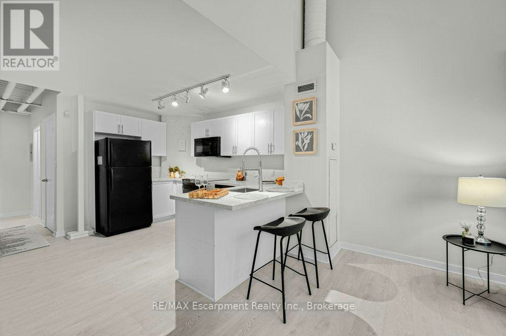 107-66 Bay Street S, Hamilton, ON, L8P 4Z6 - 12