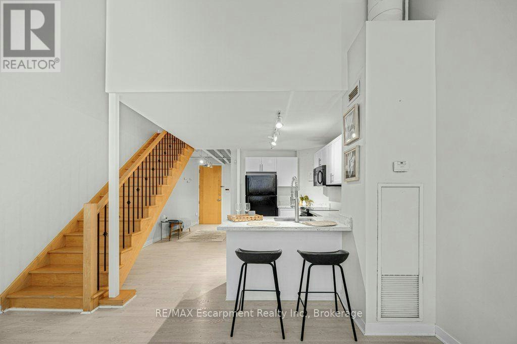 107-66 Bay Street S, Hamilton, ON, L8P 4Z6 - 17