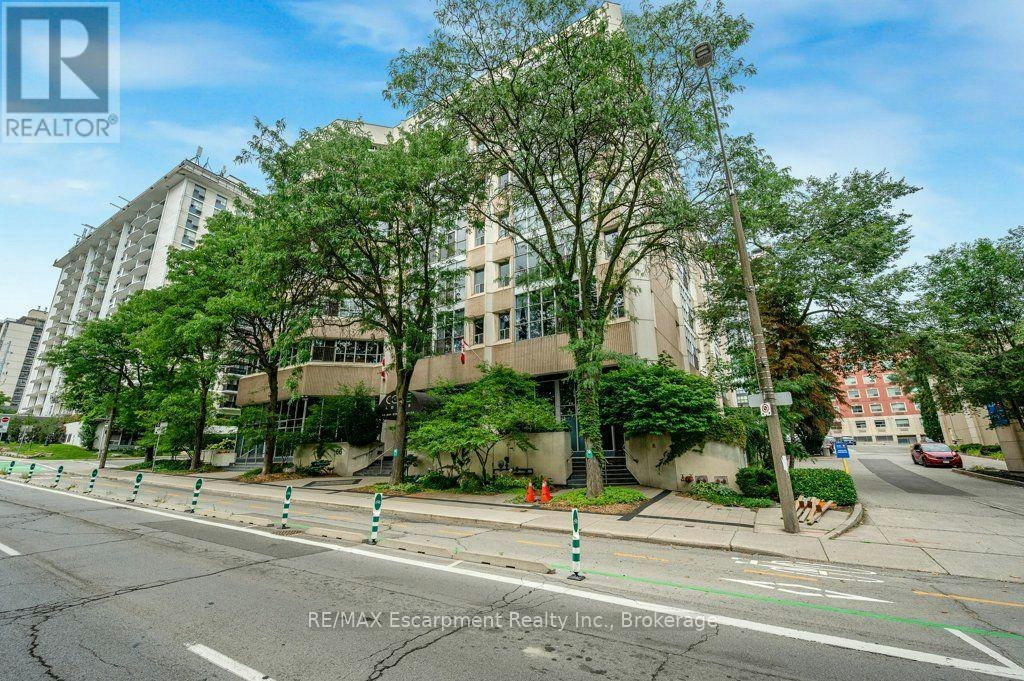 107-66 Bay Street S, Hamilton, ON, L8P 4Z6 - 2
