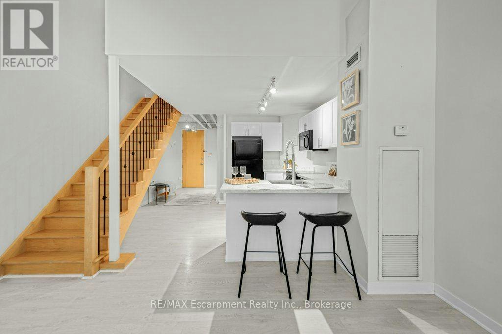 107-66 Bay Street S, Hamilton, ON, L8P 4Z6 - 13