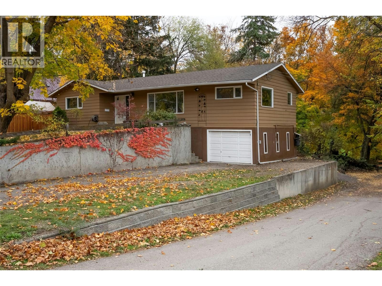 11408 Kalmalka Road, Coldstream, BC, V1B 1M1