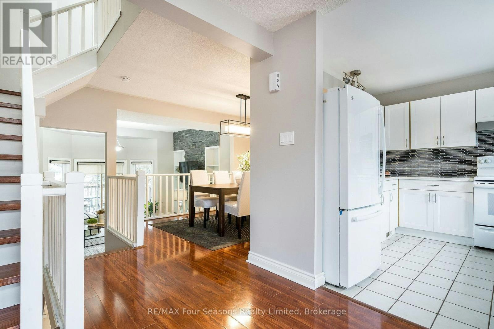 25 Starboard Road, Collingwood, ON, L9Y 5C8 - 25