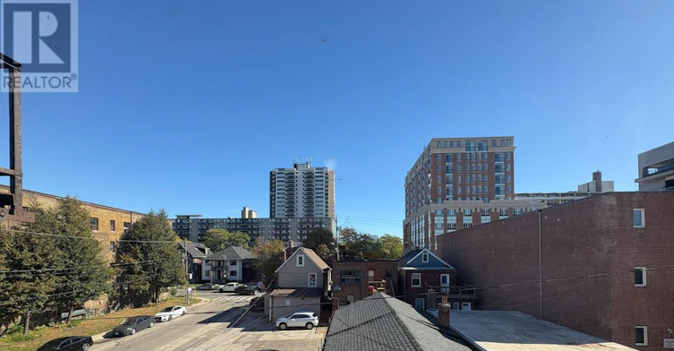 307-105 Kenwood Avenue, Toronto, ON, M6C 2S1 - 6