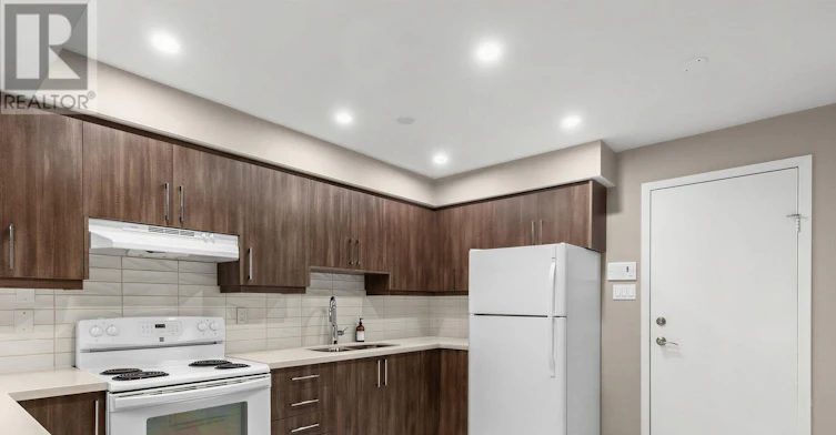 2-880 Broadview Avenue, Toronto, ON, M4K 2R1 - 6