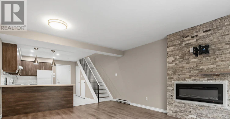 2-880 Broadview Avenue, Toronto, ON, M4K 2R1 - 2