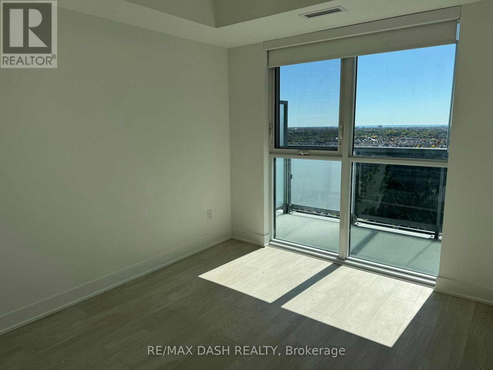 1622-2545 Simcoe Street N, Oshawa, ON, L1L 0W3 - 8