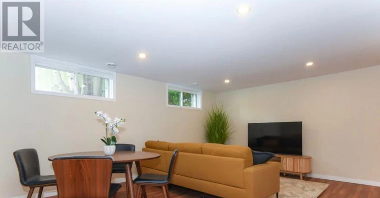 B-2364 Cheshire Road, Ottawa, ON, K2C 1G3 - 4