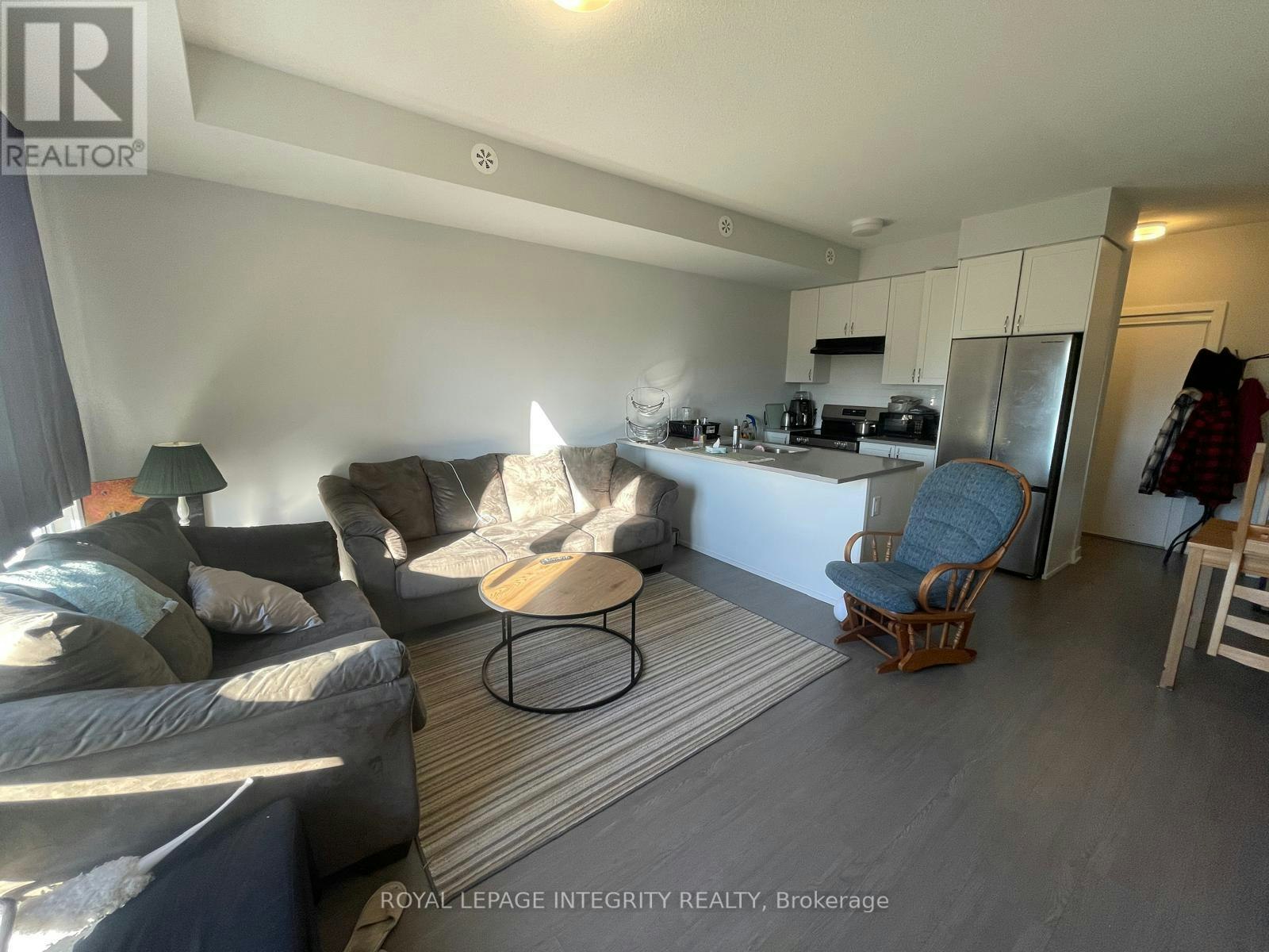 408 Mishi Private, Ottawa, ON, K1K 5C5 - 2