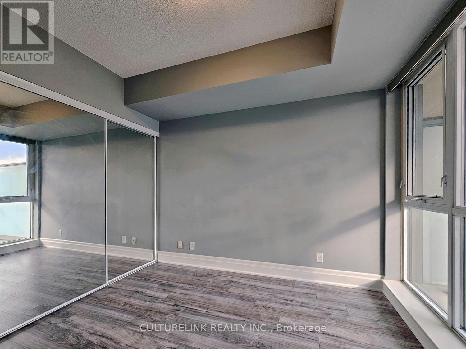 607-57 Upper Duke Crescent, Markham, ON, L6G 0B9 - 10