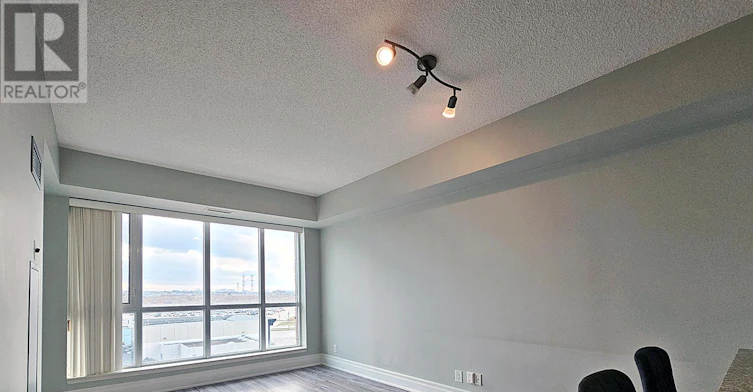 607-57 Upper Duke Crescent, Markham, ON, L6G 0B9 - 8