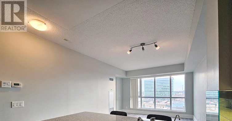607-57 Upper Duke Crescent, Markham, ON, L6G 0B9 - 4