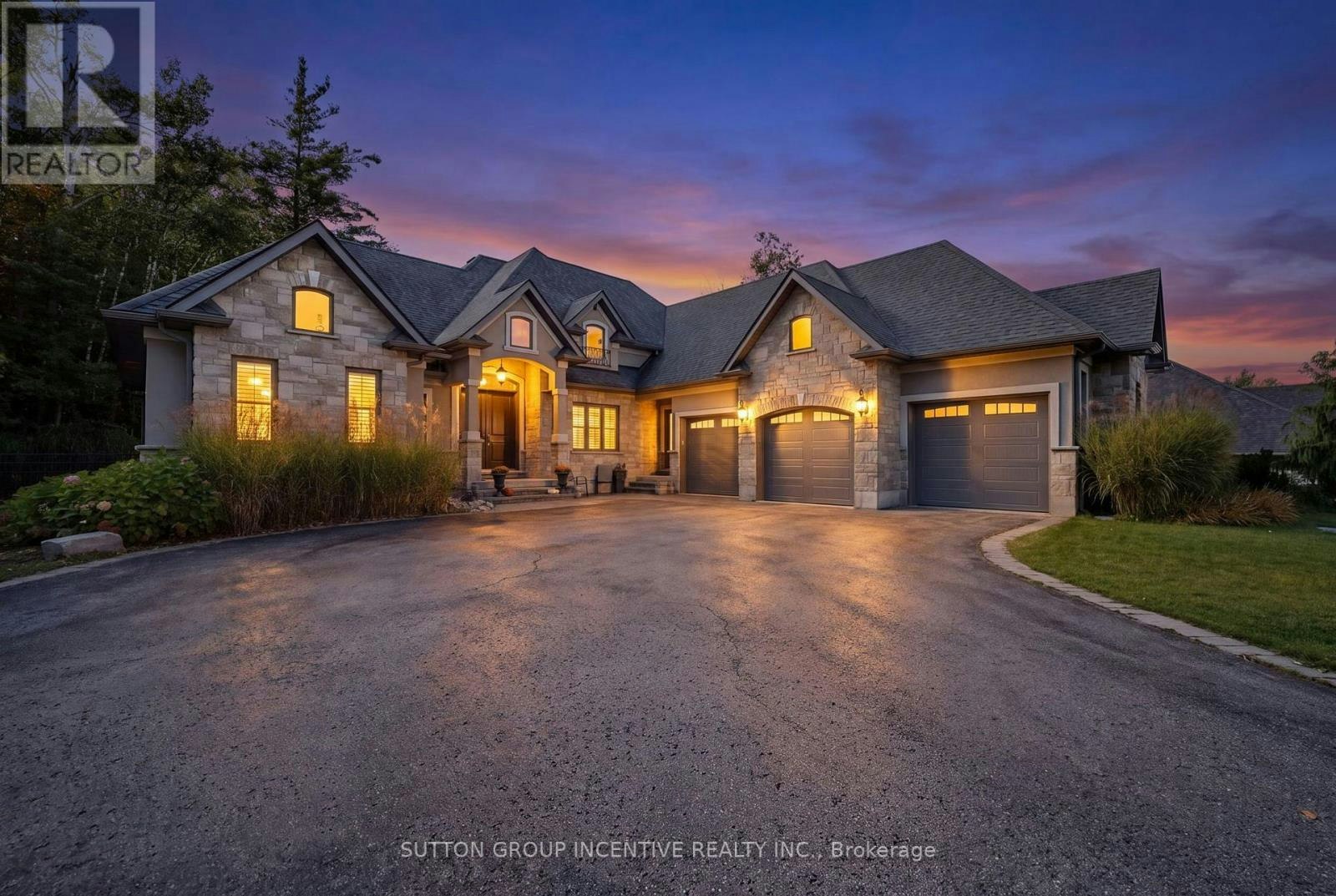 18 Wendat Trail, Springwater, ON, L4M 6T4