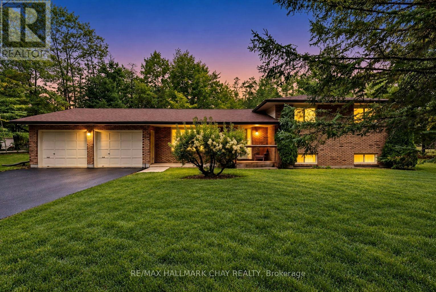 4 Binnie Drive, Springwater, ON, L9X 0C4