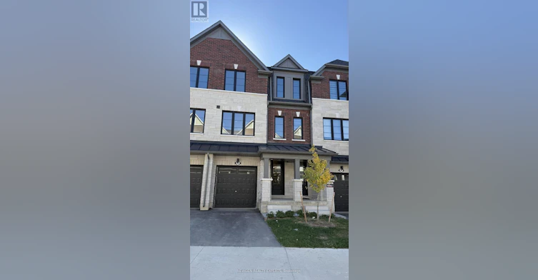 5882 Saigon Street, Mississauga, ON, L5V 0E9
